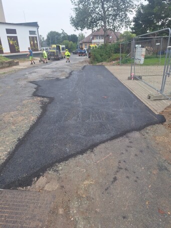 9ea40503-d233-4587-beee-a771b5cc1a50